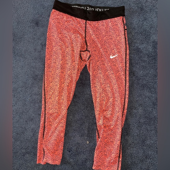 Nike Leggings - Picture 1 of 4